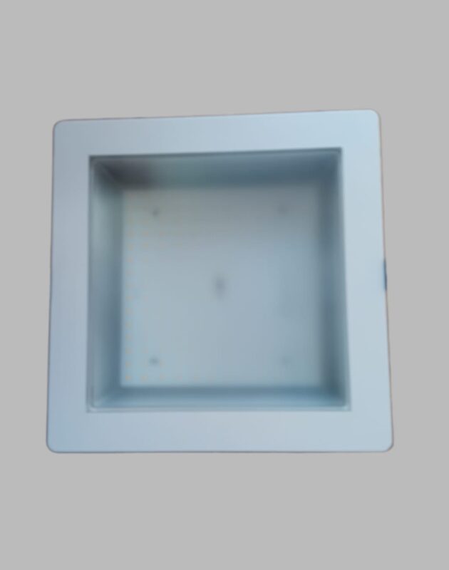 מנורת LED שקועה מרובעת 220x220 מ"מ – גוף תאורה לבן