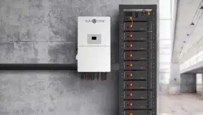 ממיר מתח היברידי עם סוללות ליתיום